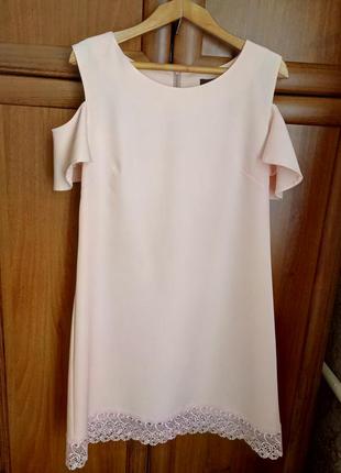 Нарядне плаття-трапеція