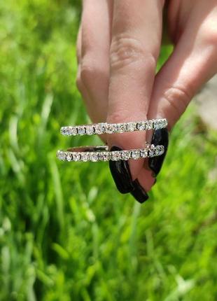 Классические женские серьги - кольца "конго в серебре с дорожкой цирконов 35 мм." - стильный подарок девушке