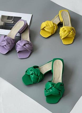 Шлёпанцы женские кожаные