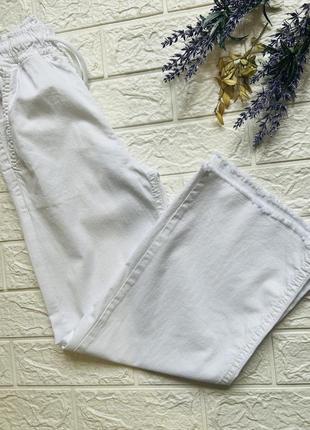 Белые штаны для девушки2 фото