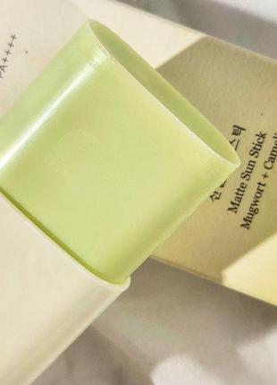 Сонцезахисний стік beauty of joseon matte sun stick : mugwort + camelia 18 гр4 фото