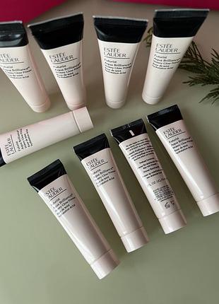 Зволожуючий праймер estée lauder  futurist aqua brilliance watery glow primer 15 мл