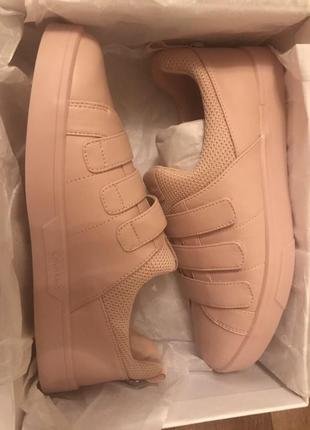 Крутые кеды calvin klein