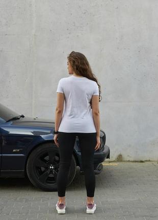 Женская футболка puma белая / черная / серая5 фото