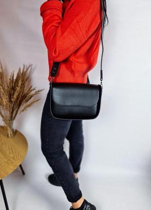 Женская черная сумка на длинном ремне гладкая эко-кожа2 фото