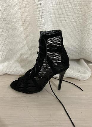 Туфлі для high heels