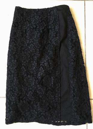 Трендовая чёрная гипюровая классическая юбка4 фото