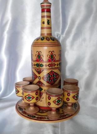 Український сувенір:ручна розпис пляшка з 6-тю склянками на підносі.2 фото