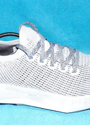 Allbirds світлі кросівки 42-й розмір
