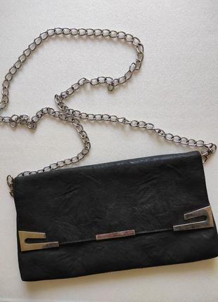 М'який, якісний клатч на магнітній кнопці