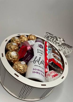 Женский подарочный бокс в день матери