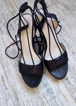 Босоножки с завязками braska размер 41