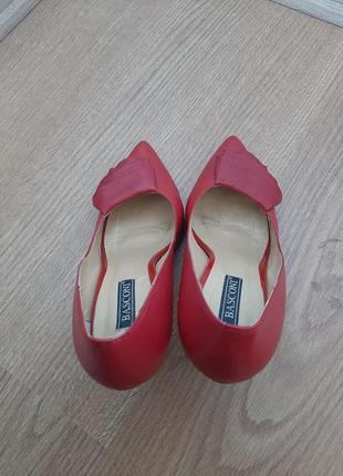 Кожаные красные туфли basconi, 36 р8 фото