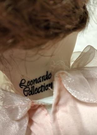 Красива порцелянова лялька leonardo collection