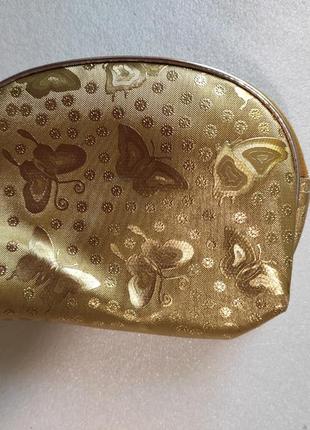 Косметичка золотая с принтом бабочек. размер 14х105 фото