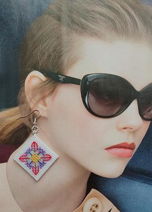 Вышитые серьги "4 стороны мира"