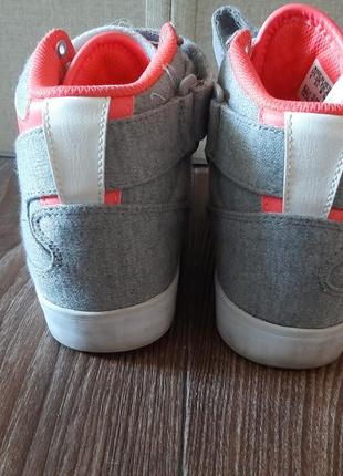 Кросівки,  adidas оригінал.3 фото