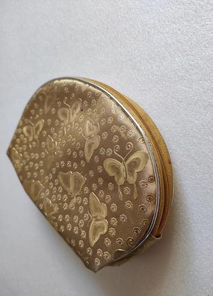 Косметичка золотая с принтом бабочек.. размер 16,5х112 фото
