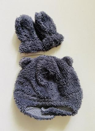 Зимняя шапка и перчатки от carter’s