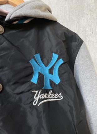 Бомбер куртка на літо new era yankees new york  majestic athletic з капюшоном та патчами6 фото