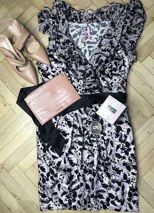 Літнє коктейльне плаття lipsy london