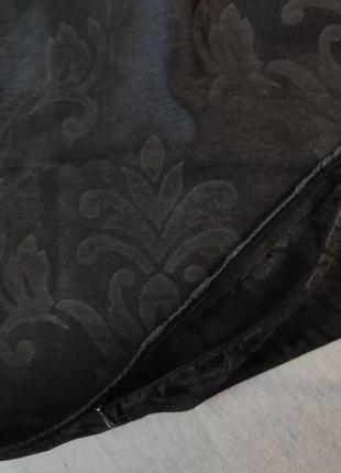 Черная декоративная наволочка с вызерунком 45*453 фото