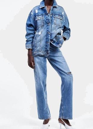 Zarа джинсовая куртка оверсайз с потертостями и разрывами2 фото