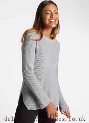 Актуальный серебристо-серый свитер от mark's &spencer