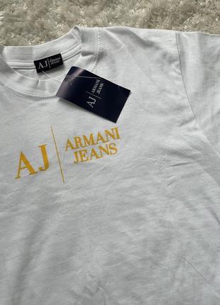 Базовая белая футболка в стиле armani jeans4 фото