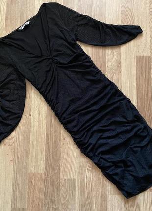 Сукня сітка по фігурі зі зборкою stradivarius