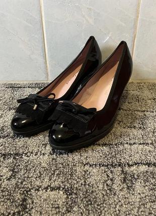 Женские туфли 39р