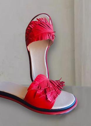 Шлепанцы кожа