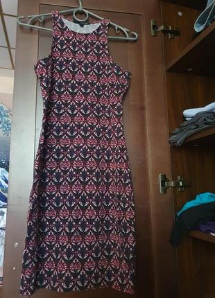 Сукня в обтяжку tally weijl по фігурі з принтом літня бордо1 фото