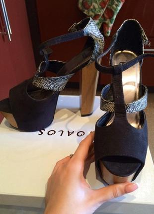 Продам босоножки asos