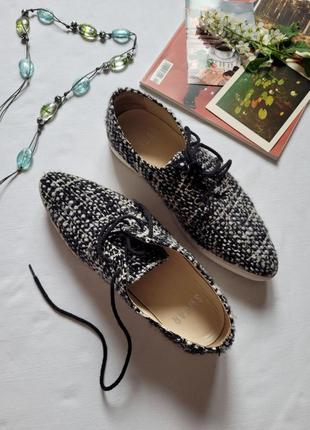 Ну дуже стильні та оригінальні туфлі tm swear на шнурках 👞 розмір 38