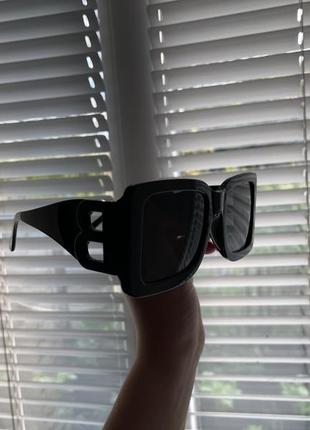 Новые солнцезащитные очки2 фото