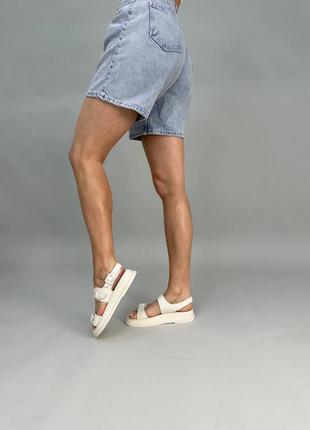 Стильные молочные сандалии классические/босоножки с ремешками кожаные/кожа женские - женская обувь на лето9 фото