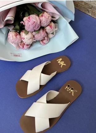 Слайди michael kors оригінал, шкіра. білі в розмірах 6 та 8.