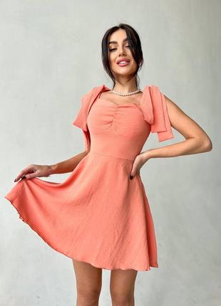 Красивое платье персикового цвета5 фото