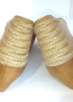 👠👠👠 стильные туфли на плетёной танкетке от dunnes, р.38 код t39115 фото