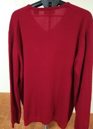 Фирменный стильный качественный натуральный кашемировый джемпер.