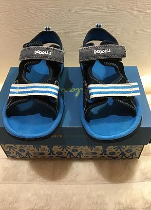 Сандалі дитячі.