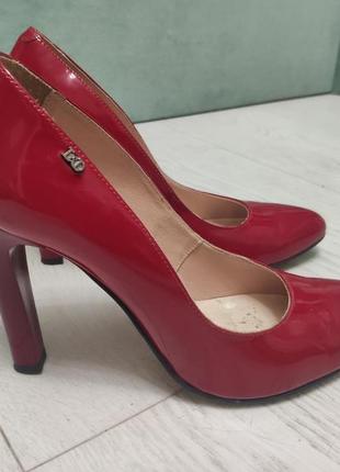 Туфли красные лаковые1 фото