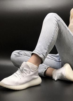 Кроссовки adidas yeezy boost 350 v2 white cream (адидас изи буст белые) мужские и женские  (36-45)363 фото