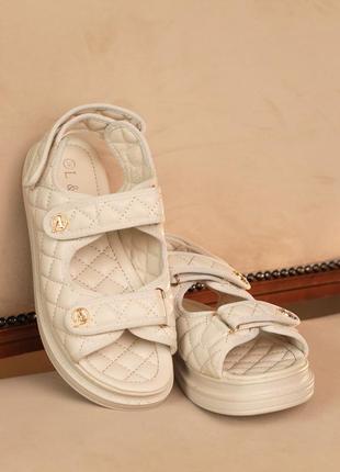 Стильные бежевые сандалии стеганные/босоножки женские - женская обувь на лето3 фото