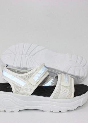 Стильні білі сандалі/босоніжки на липучках жіночі текстильні літні,жіноче взуття на літо 2023-20247 фото