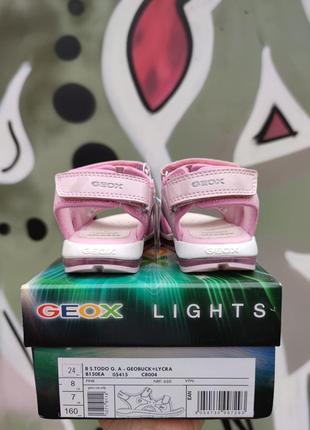 Нові сандалі geox todo світні3 фото