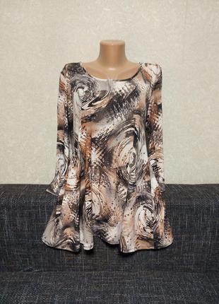 Роскошная нарядная футболка с пайетками