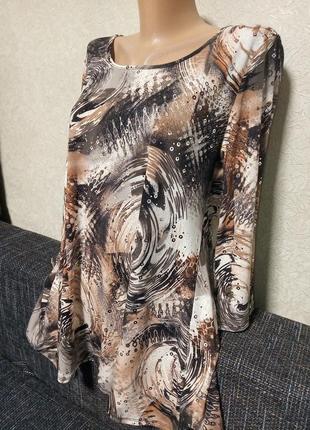 Роскошная нарядная футболка с пайетками3 фото