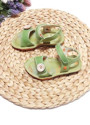 Сандалии 🤟